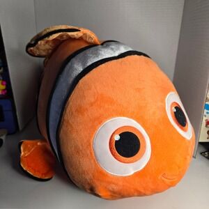 Nemo Jumbo Plush Finding Nemo Dory Disney Giant Stuffed Fish New NWT 2016